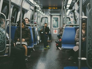 痴漢された私に「触られるだけで済んでよかった」と言った恋人、どういうこと？