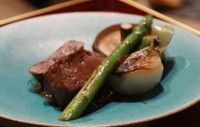 丸亀城城泊の夕食の一例（公式HPより）