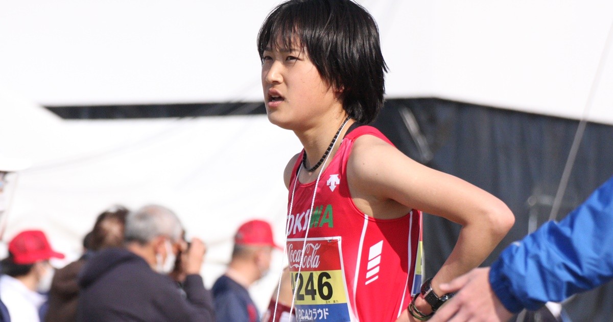 陸上・駅伝 ☆中央大学付属横浜高校☆陸上部☆女子☆支給品☆ウィンド