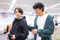 冤罪事件の真相解明が、恵那（長澤まさみ）と拓朗（眞栄田郷敦）の人生にからみ合っていく（写真提供＝カンテレ）