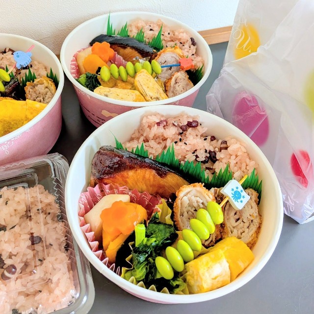 誕生日に作って持って行った「お赤飯」／maki-chiさん（@makichi226）提供