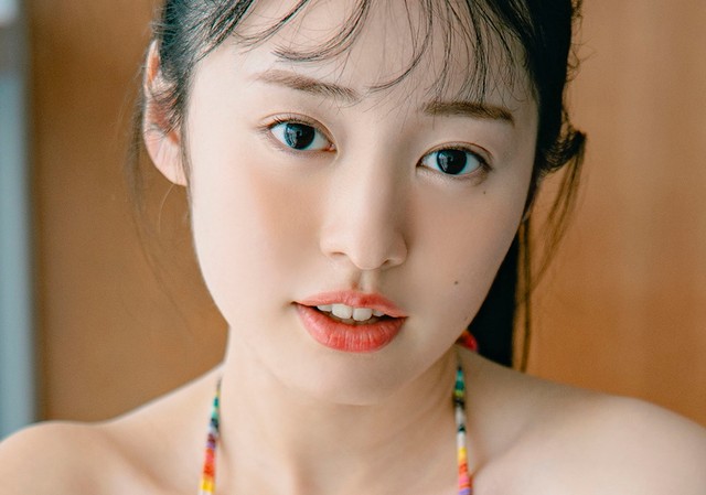 デジタル限定 白濱美兎写真集『純白のプリズム』（撮影：U-YA　©ワニブックス）
