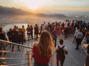 取り残される恐怖。スマホを手放せない理由は便利さだけじゃなかった