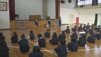 約2年ぶりの全校集会も　香川県の公立小中学校で2学期の終業式
