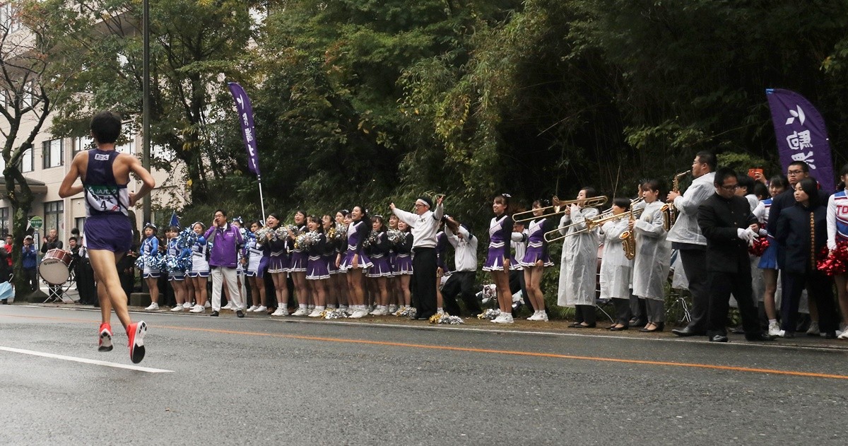 応援 - もうひとつの全日本大学駅伝 駒大ブルーペガサスの責任感 