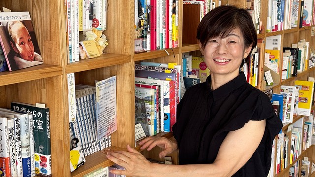 シェア型書店HONBAKO店長・中道尚美さん（画像提供：HONBAKO）