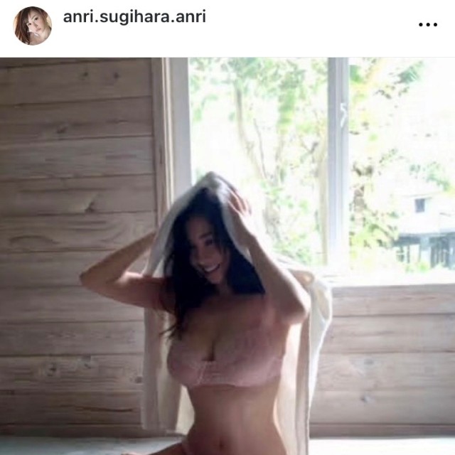 杉原杏璃インスタグラム(@anri.sugihara.anri)より