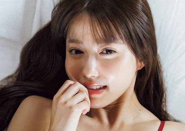高橋かの「週刊SPA! 」(扶桑社)8月19日号より＝撮影／藤本和典 ヘアメイク／萩村千紗子 スタイリング／木村美希子 