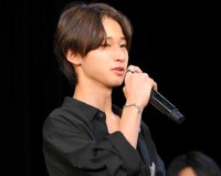 「第36回ジュノン・スーパーボーイ・コンテストBEST30お披露目記者会見」に登場した富川立夢＝2023年