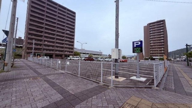 坂出市が売却するJR坂出駅南口の市有地