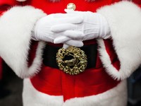 クリスマスはみんなのためにある。おじいちゃんへサンタからの贈り物