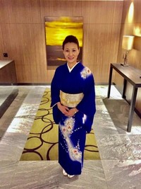 日本の伝統文化を研究する緋宮栞那氏。「ほおずき」の歴史について解説した