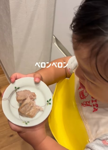 ぺろんっと出てくる舌が可愛すぎる♡（提供：＠mii_5hanさん）
