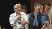 （左）劇団「OiBokkeShi」／岡田忠雄さん