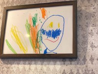 2歳の娘さんが描いた絵にも称賛の声続出（画像提供：サメ美さん）