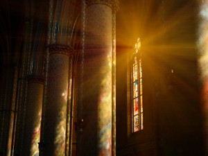 ホラー作家・芦花公園さんの根底にあるキリスト教