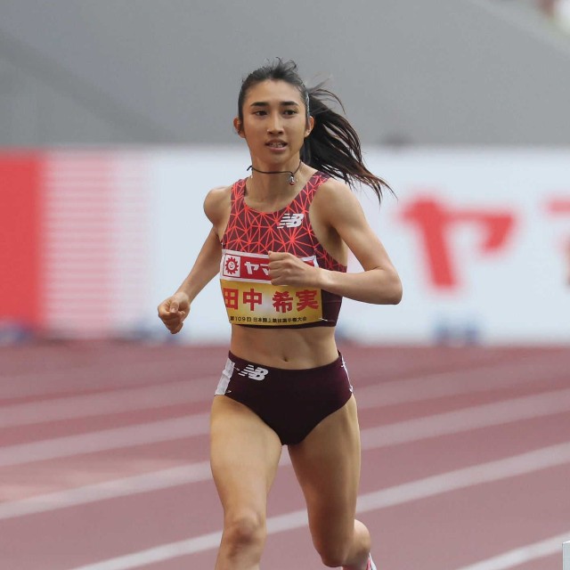 日本陸上女子1500メートルを制した田中希実=2025年