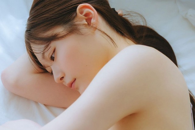 野村るな SPA!デジタル写真集「Z世代のGカップボディ」（扶桑社）より＝提供：週刊SPA!編集部 撮影：友野雄 ヘアメイク：ムロゾノケイト（GiGGLE） スタイリング：春原愛子