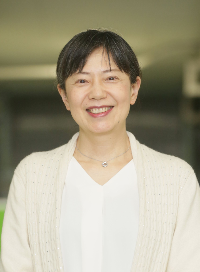 新藏 礼子