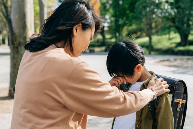 我が子が”不登校”になってしまった時にできることとは？（buritora/stock.adobe.com）