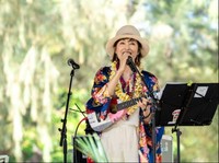 「ウクレレオールスターズ」の〝歌姫〟こと荻野目洋子