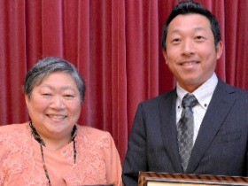 動物病院に猫カフェ併設の院長に職業奉仕賞