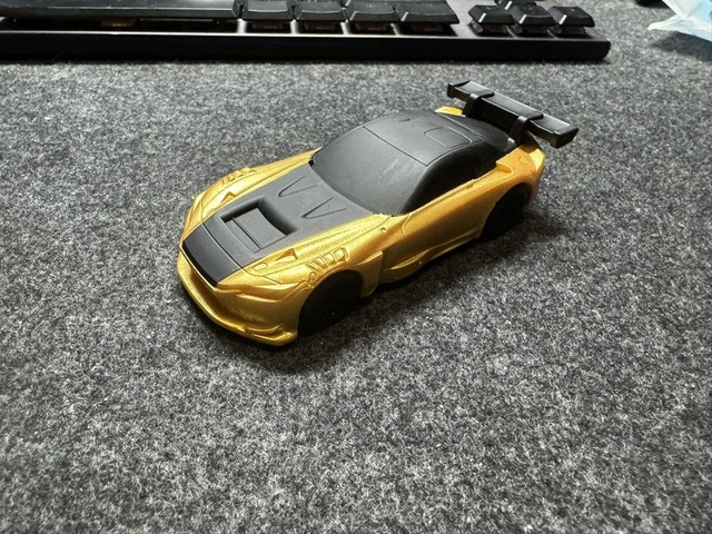 GT3という車種は教えていたが、「このカラーの車」が「ひみつのおもちゃ」だとどうして分かったのかと驚いたという（ていちょうさん提供）