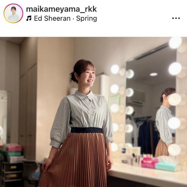 亀山真依アナウンサーのインスタグラム＠maikameyama_rkkより