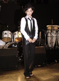 鈴木早智子＝2009年