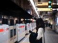 高まる違和感。勇気を出し声を掛けた「後ろの人は連れですか？」
