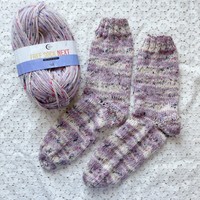 毛糸で編んだ靴下／投稿主さん提供