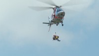 県警のヘリ「わしゅう」を使って行われた訓練