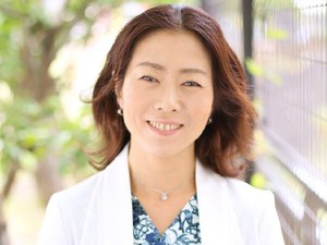 鈴木まゆ子(税理士）