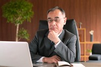 社長の平均年齢は31年連続で過去最高を更新しました　※画像はイメージです（ohayou!/stock.adobe.com）