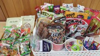 駄菓子とおつまみで映画鑑賞会