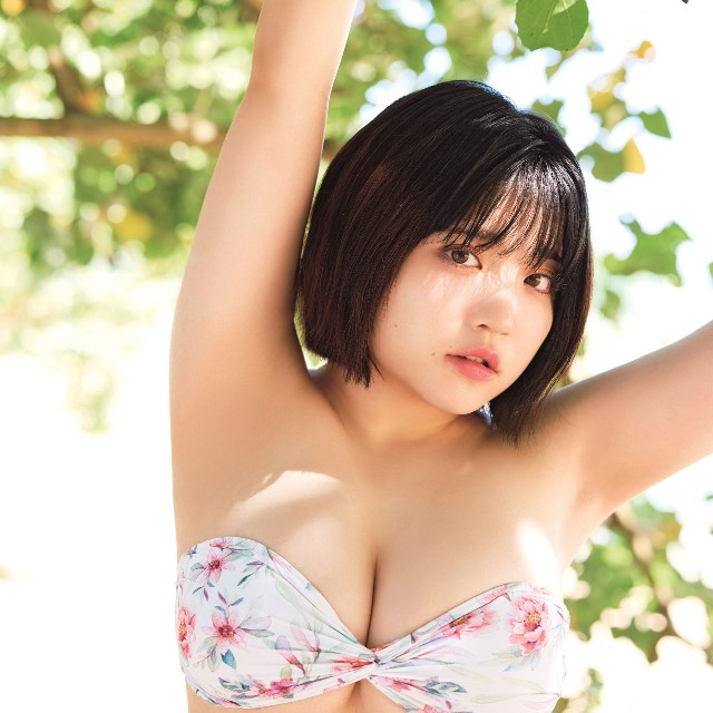 根本凪／撮影：鈴木大喜（扶桑社刊）