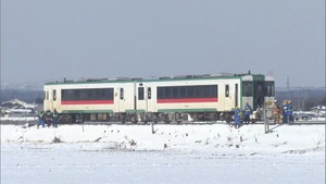 【速報】大崎市　ＪＲ陸羽東線の踏切で 列車と車が衝突　１人意識不明　上下線で運転見合わせ　