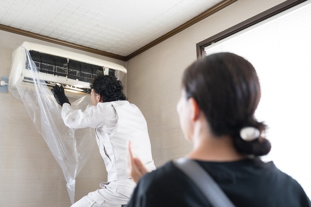 「自宅に業者など他人を入れることに何らかの抵抗を感じている」が8割　※画像はイメージです（kapinon/stock.adobe.com）