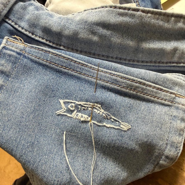 刺繍の制作過程／ちまき茶屋さん（@chimaki6513）提供