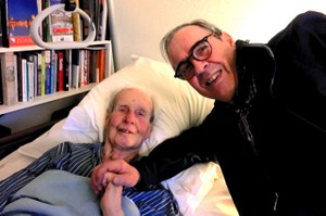 安楽死の5分前、父は記念写真に納まった　オランダで考える「死を選ぶ」という選択肢