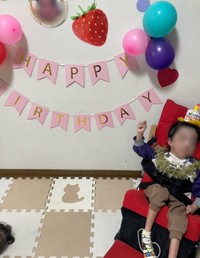 事業所内で行われる、お誕生日会