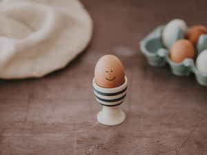 つわりで苦しむわたしが夫にリクエストした、母の卵焼き入りおにぎり