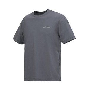 真夏のアクティビティでその効果を実感する、モンベルのTシャツ。