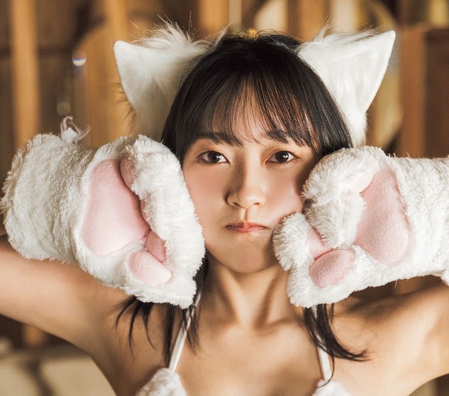 三木優彩「週刊SPA! 」(扶桑社)6月2・9日合併号より＝撮影／TOYO ヘアメイク／萩村千紗子 スタイリング／野田陽子（ミタケイショウ）