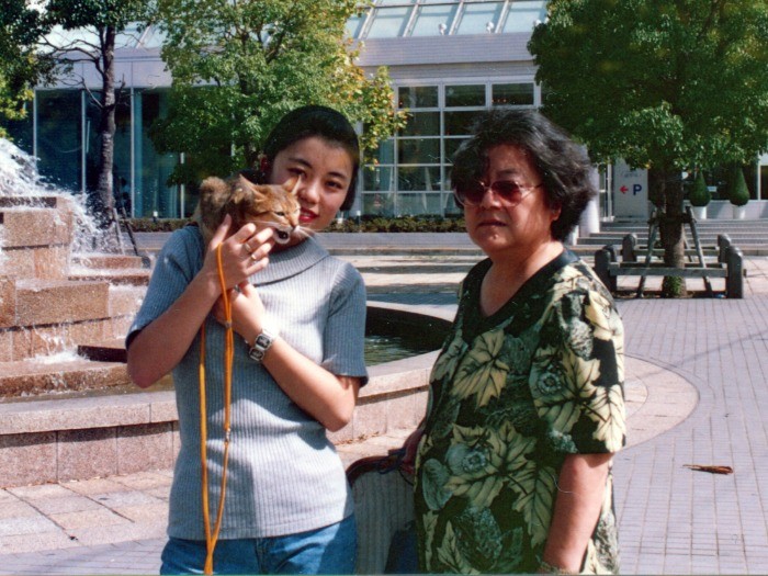 結婚前の旅先にて、母と私とアーサー