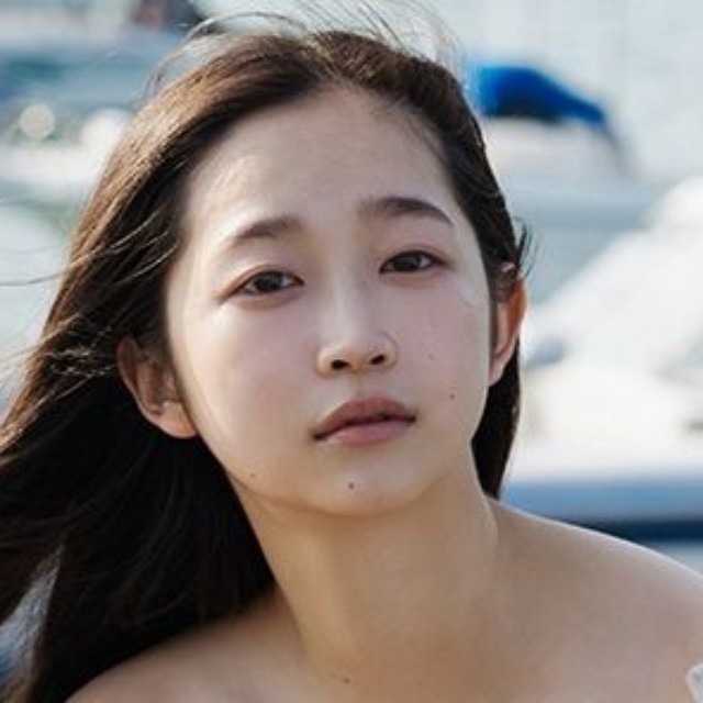 ちばひなのさんのデジタル写真集「デジタル限定写真集 ちばひなの『Hinano～Another Edition～』」