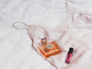 勇気を出してコスメカウンターへ。心まで色づいた初めての体験