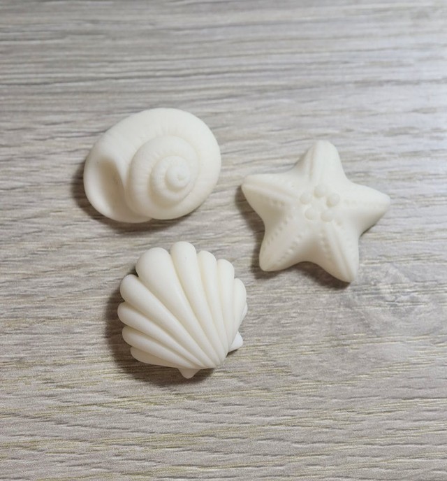 粘土でつくられた貝殻が話題に（画像提供：ピヨノメさん）