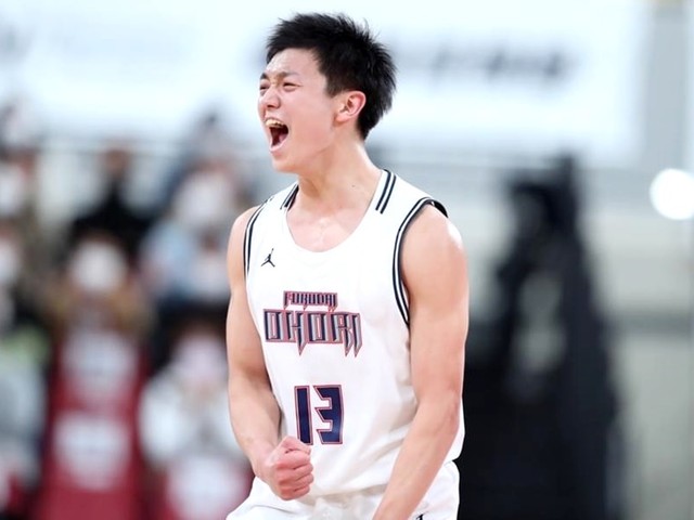 バスケ - 連覇をめざした福岡大大濠 敗退後、後輩に思いを託した