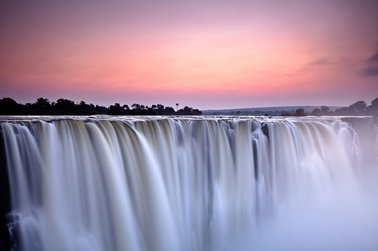 世界三大瀑布を巡る旅 水しぶきを浴びる圧巻の絶景スポット | 朝日新聞